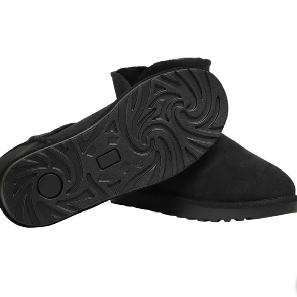 Kirkland Black Shearling Scalloped Edge Boot Size 7 - Picture 7 of 15